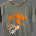 2015-04-17 Bee Doo 2 orange weiss auf Moosgrün GRAU